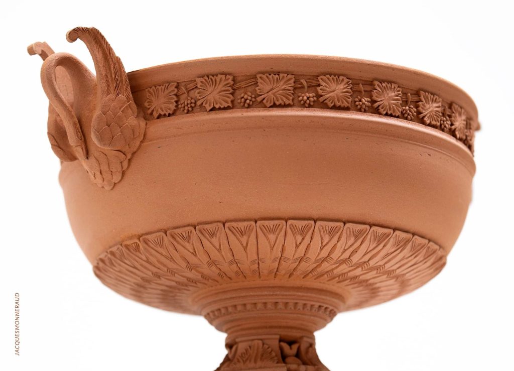 ¿una réplica de la copa de los mosqueteros fabricada con tierra&nbsp;batida?