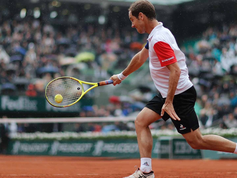 El duelo de revés: una mano o dos, ¿qué golpe te hará ganar más&nbsp;puntos?